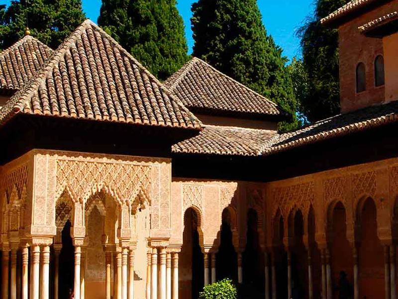 Il Cortile dei Leoni nei Palazzi Nasridi